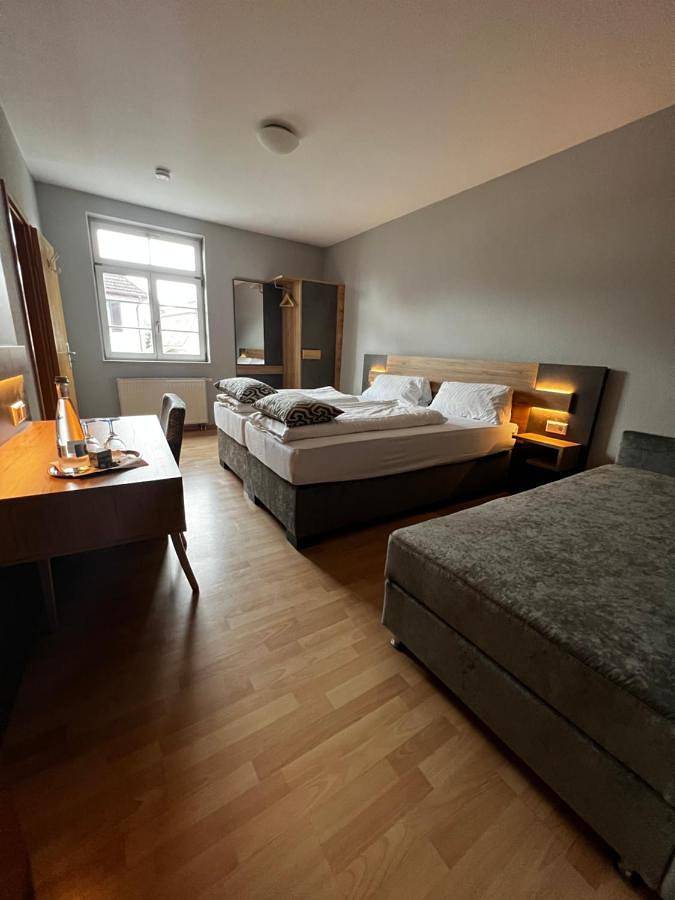 Single Room in Offenbourg, Forêt-Noire centrale