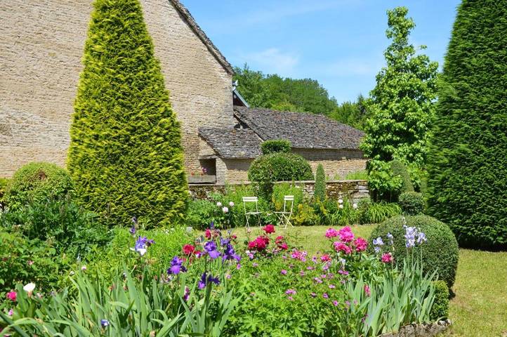 Maison d’hôte pour 3 personnes, avec sauna ainsi que vue et jardin à Aillevans