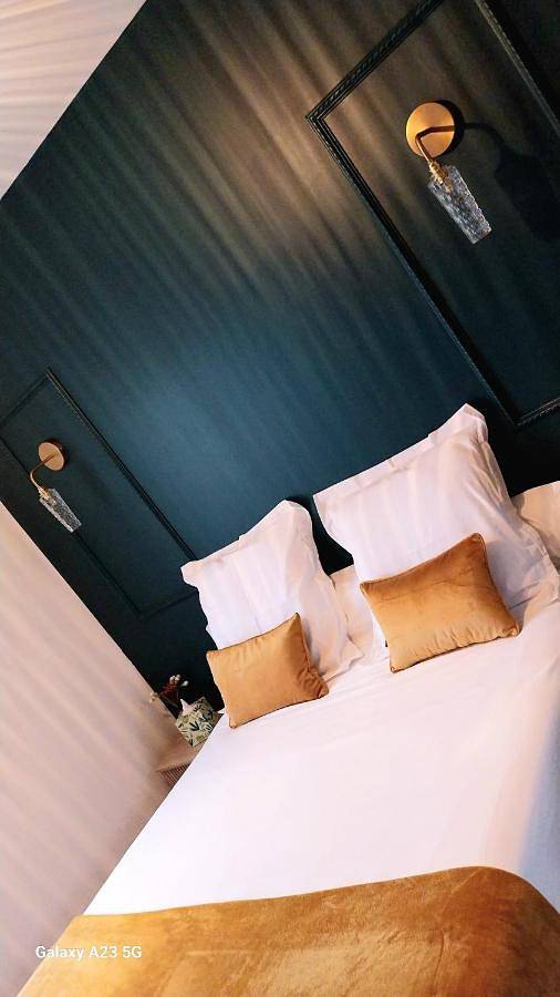 Maison d’hôte pour 2 personnes, avec jardin et sauna ainsi que vue et piscine à Angers - 4