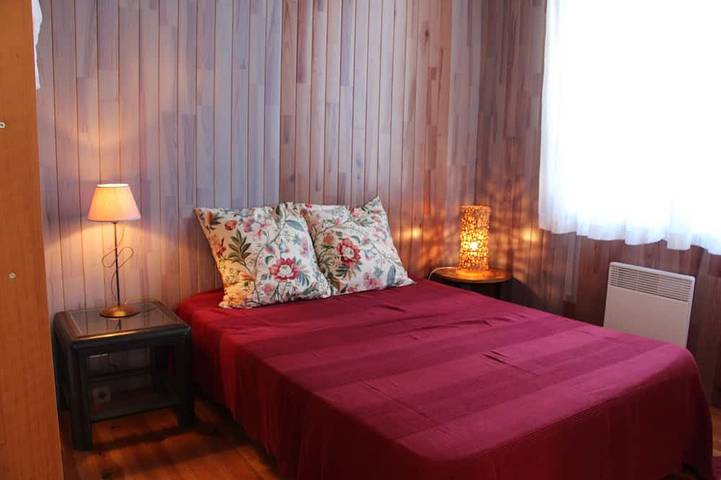 Location de vacances pour 4 personnes, avec jardin à Breuillet - 2