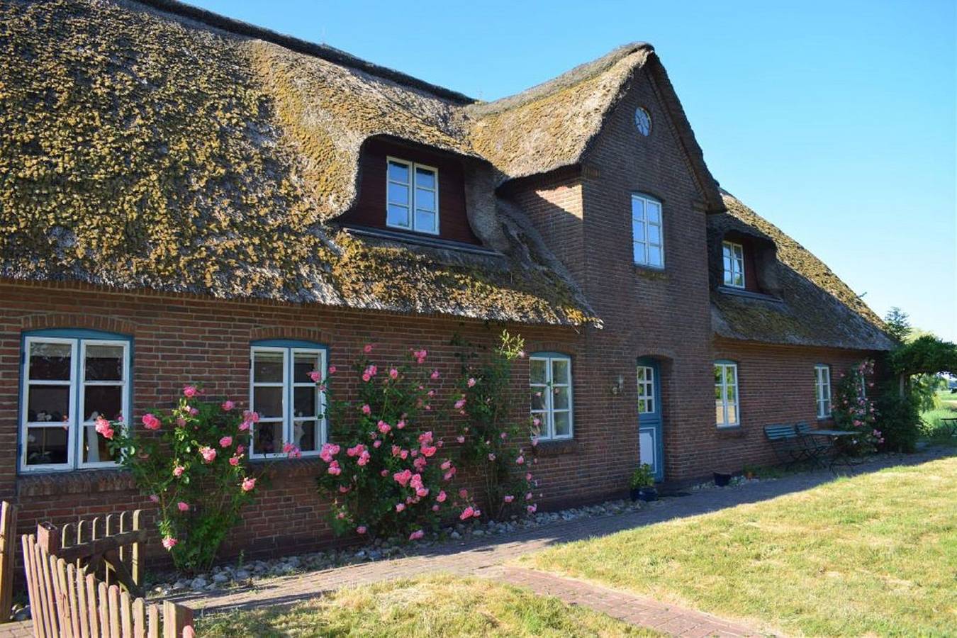 Ganze Wohnung, Ferienwohnung Sönke-Nissen: Ihr Rückzugsort im Reetdachhaus Bongsiel in Ockholm, Nordsee - Schleswig-Holstein