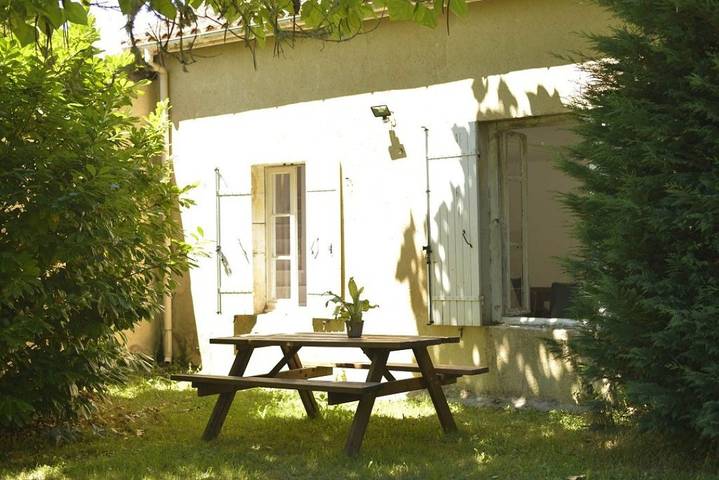 Gîte pour 5 personnes, avec jardin et piscine - 1