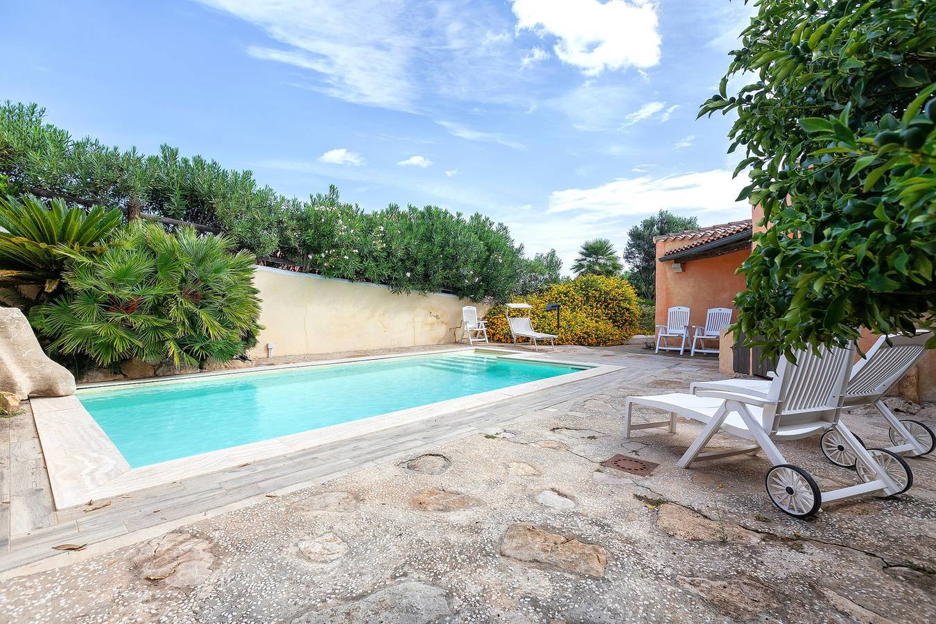 Maison de vacances 'Aurora' avec piscine privée, Wi-Fi et climatisation in Punta De Su Turrione, Stintino