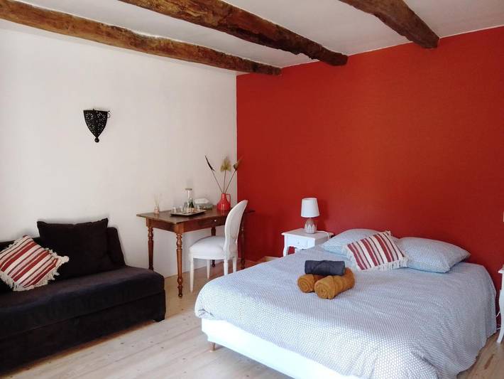 Location de vacances pour 4 personnes, avec jardin ainsi que jacuzzi et terrasse, animaux acceptés à Pléguien