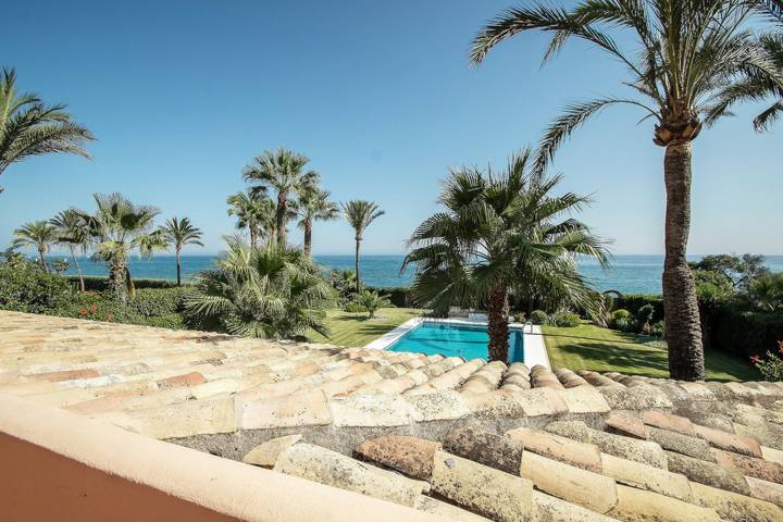 Finca für 8 Personen, mit Terrasse und Garten in Estepona - 4