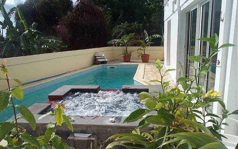 Appartement de vacances pour 4 personnes, avec terrasse et piscine