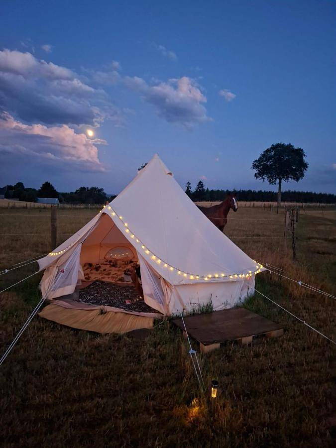 Tente pour 2 personnes, avec Terrasse ainsi que Jardin et Vue dans le Calvados - 4