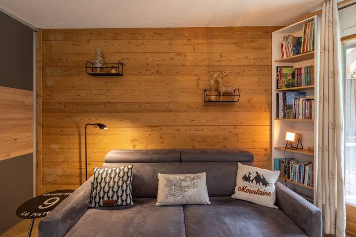 Entire apartment, Apartment 'Studio Haut De Gamme Contamines' with Mountain View and Balcony in Les Contamines-Montjoie, Pays du Mont-Blanc