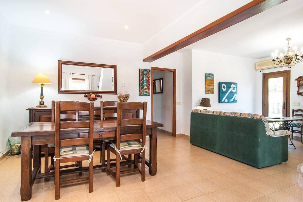 Preciosa casa en Lloseta con piscina privada, puede ser interior o exterior. in Lloseta, Interior de Mallorca