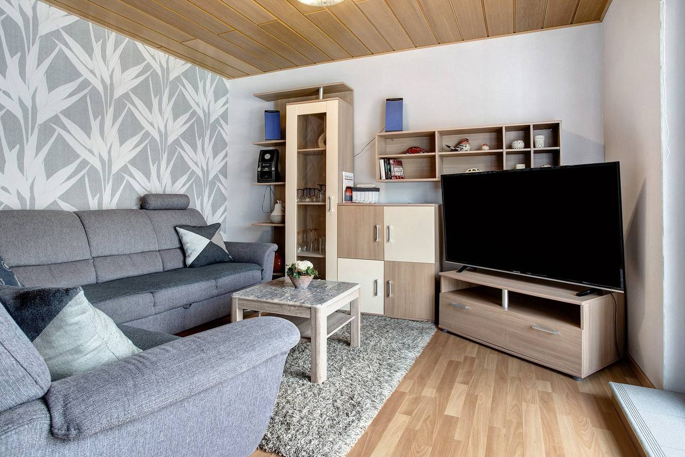 Ganze Wohnung, Ferienwohnung "K Schröder" mit privater Terrasse, privatem Garten und Wlan in Sundhagen, Stralsund Umland