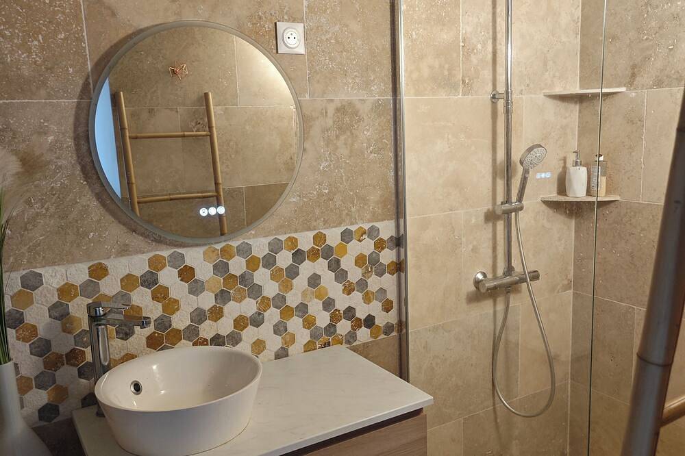 6-hectare estate classified as a Grand Site de France concors Sainte Victoire in Jouques, Aix-en-Provence region