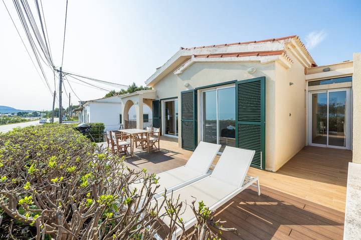 Apartamento inteiro, Apartamento 'Sa Marina Beach House' com vista para o mar, Wi-Fi e ar condicionado in Alcúdia, Costa de Maiorca