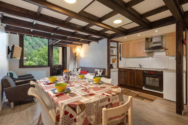 Chalet pour 7 personnes, avec balcon, adapté aux familles à Chamonix-Mont-Blanc - 4