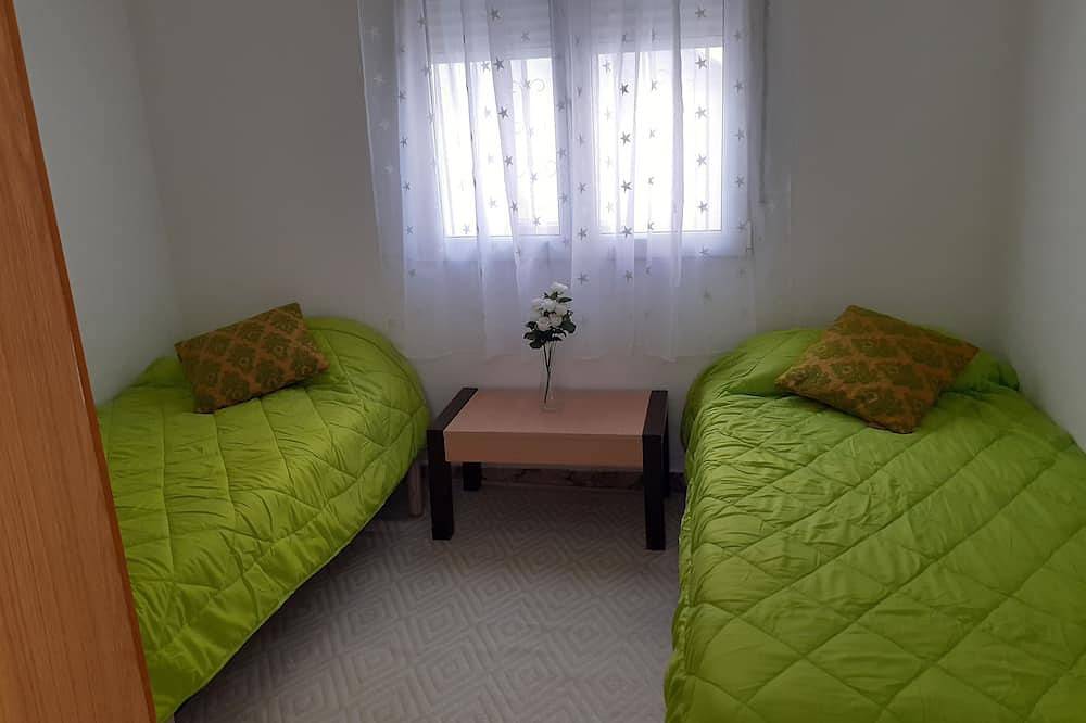 Apartamento entero, Relax en familia o con amigos a 1km de la playa (apto para mascotas) barbacoa in Peñíscola, Costa del Azahar