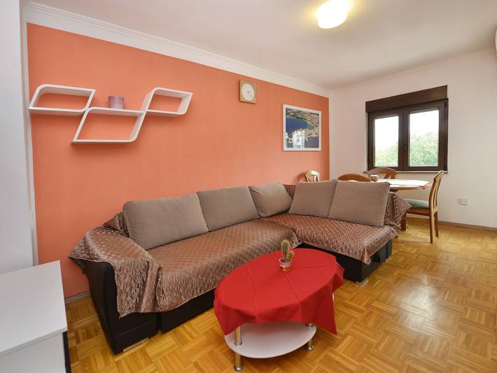 Ferienwohnung für 4 Personen, mit Terrasse in Poreč - 2