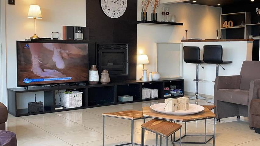 Location de vacances pour 24 personnes, avec jacuzzi et jardin ainsi que piscine et sauna dans Petit Coo - 2