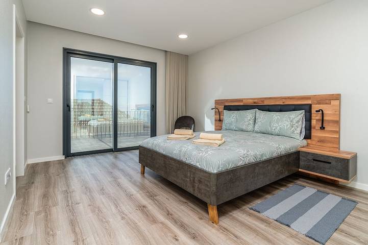 Casa Barros Serra, 3-Schlafzimmer-Ferienhaus für die ganze Familie in Calheta in Estreito da Calheta, Madeira