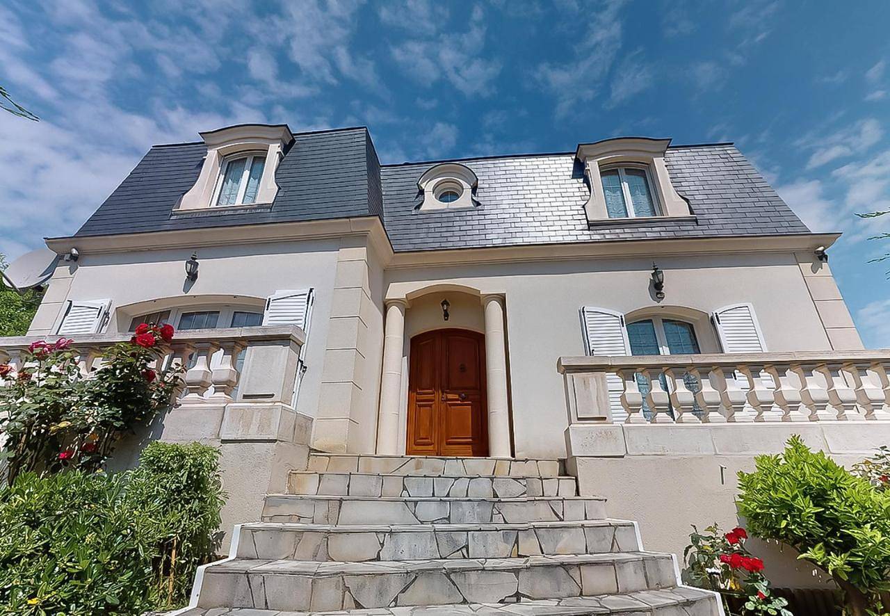 Villa in Le Blanc-Mesnil, Seine-Saint-Denis