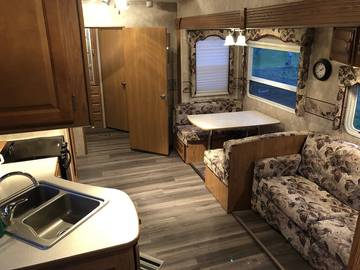 Mobile Home for 6 People in Manitoba, Photo 1