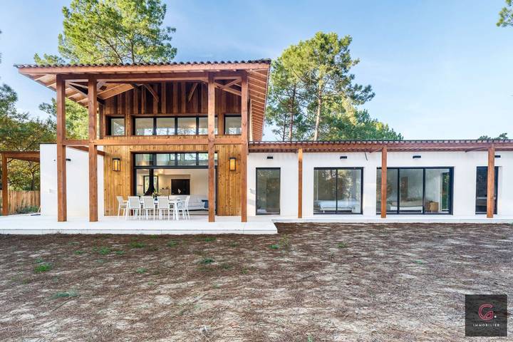 Villa pour 10 personnes, avec jardin ainsi que piscine et terrasse dans Sud Ouest de France - 3