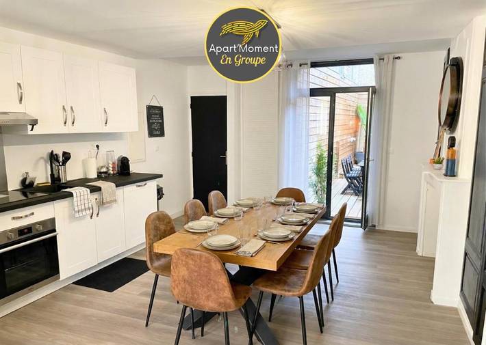 Gîte pour 8 personnes, avec terrasse et vue dans Le Palais De La Cathedrale Saint Omer