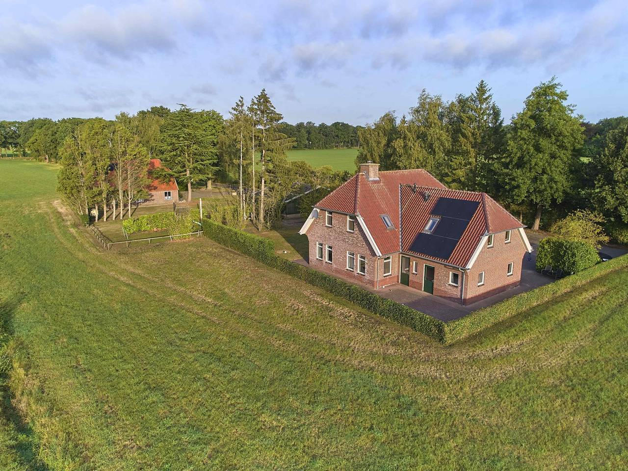 Casa de vacaciones para 13 personas con jardín in Neede, Güeldres