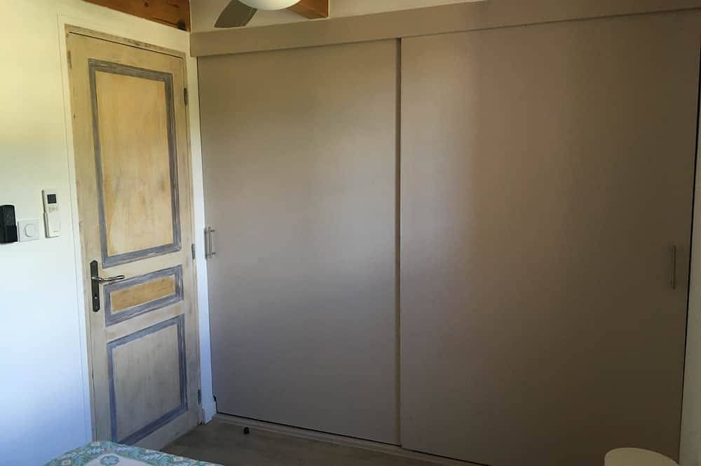Appartement entier, Appartement haut de gamme 55 m2 - 2 chambres - vue panoramique sur la mer in Sagone, Coggia