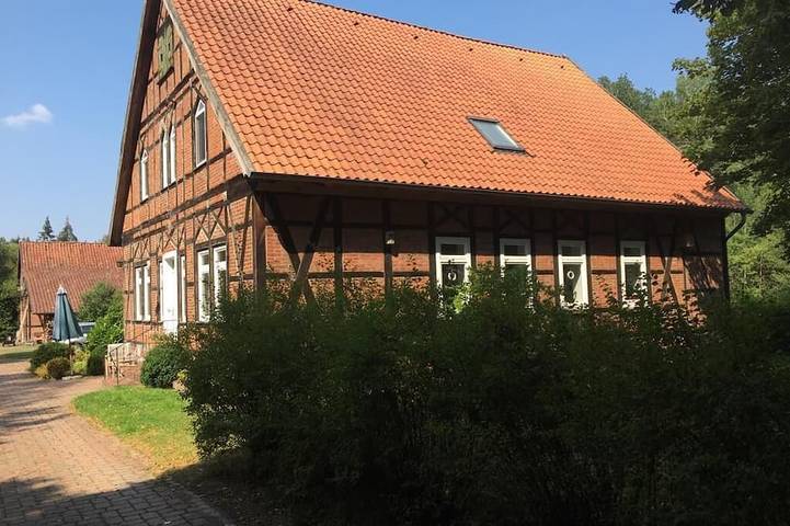Ferienhaus für 8 Personen, mit Terrasse und Garten
