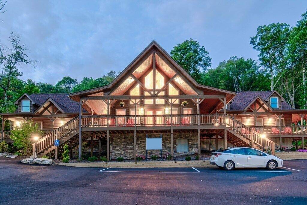 Villa for 4 Guests in Sugar Mountain, Blue Ridge Mountains