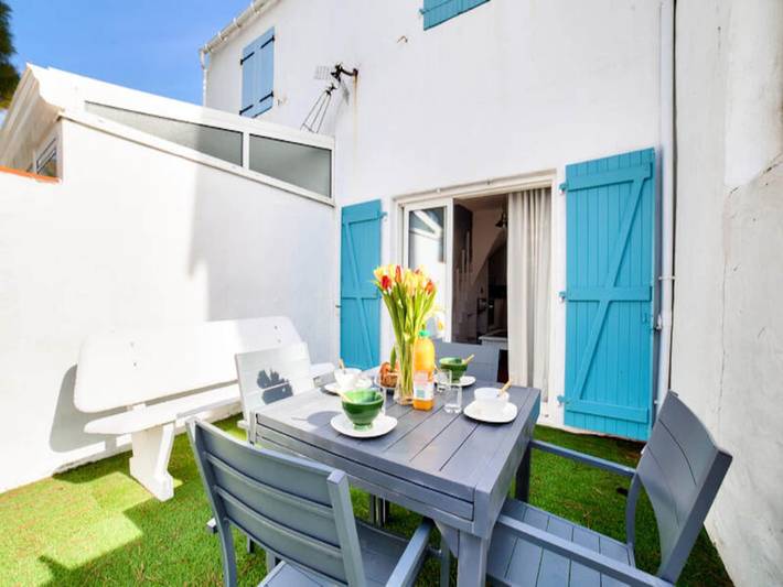Gîte pour 5 personnes, avec jardin dans Plage des sables d'or