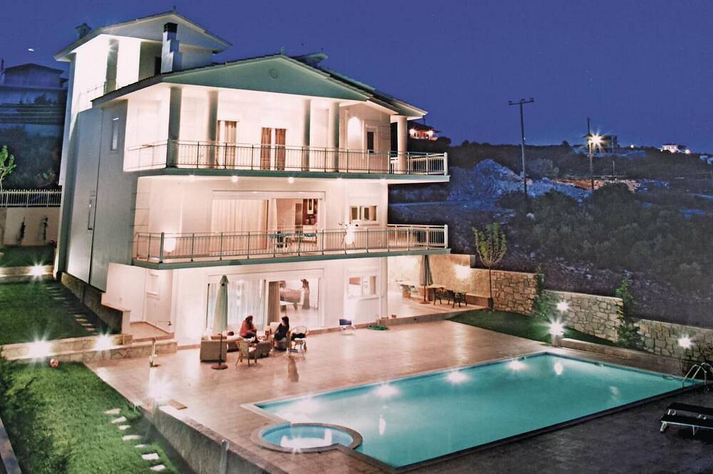 Beautiful home in Theologos in Theologos, Fthiotida