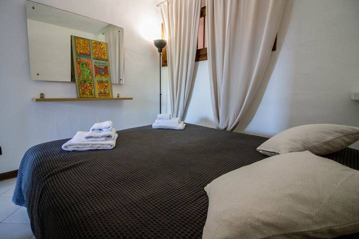 Entire apartment, GuestHost - Residence Apt with Pool & Parking in Porto Rotondo, Olbia