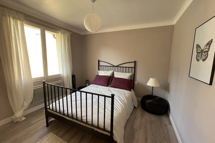 Location de vacances pour 12 personnes, avec balcon ainsi que jardin et piscine à Montouliers - 4