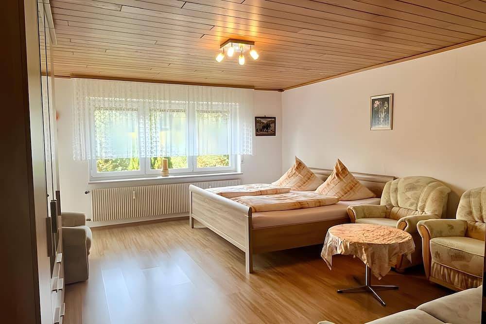 Ganze Wohnung, Ferienwohnung 105qm, 2 Schlafzimmer, max. 4 Personen in Oppenau, Mittlerer Schwarzwald
