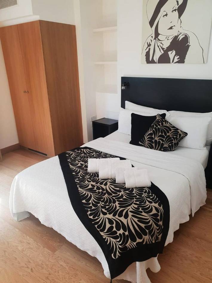 Gîte pour 2 personnes, avec terrasse et jardin dans Gare de Saint Pancras Eurostar - 2