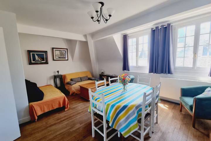 Gîte pour 5 personnes, adapté aux familles dans Plage Du Bon Secours Saint Malo - 3