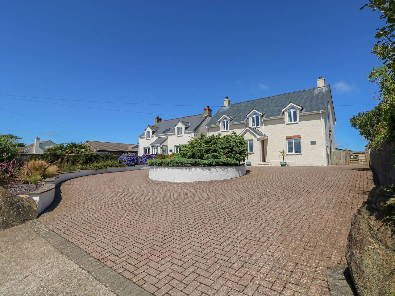 Llain Gwynfor in Trefin, Pembrokeshire