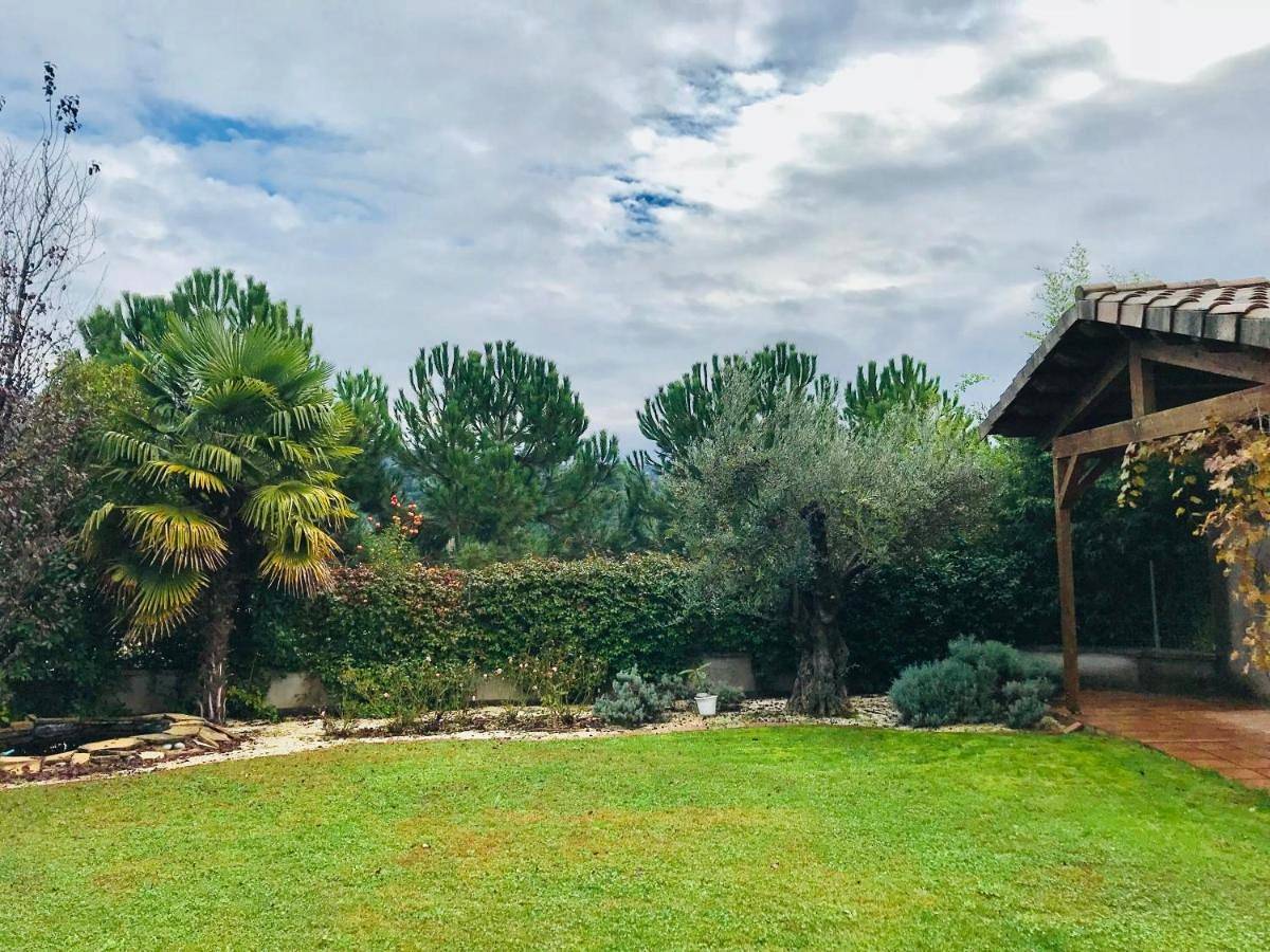 Four-Bedroom House in El Grado, Pyrénées Aragonaises