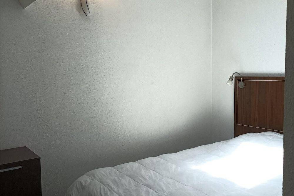 Ganze Wohnung, 4th floor, swimming pool, hammam, parking, tv, 35m², Pra Loup in Jausiers, Nationalpark Mercantour