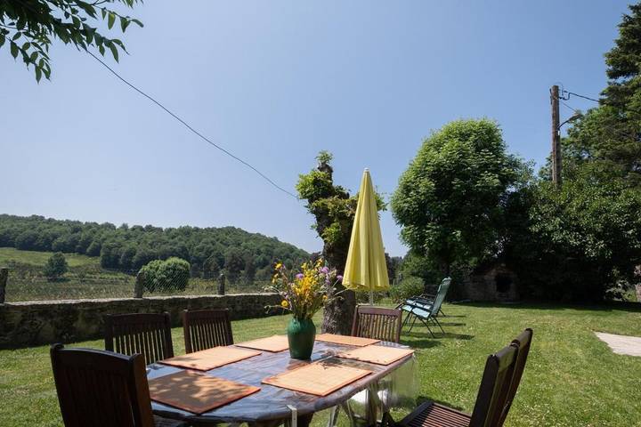 Location de vacances pour 8 personnes, avec jardin, animaux acceptés à Sainte-Colombe-de-Peyre - 3