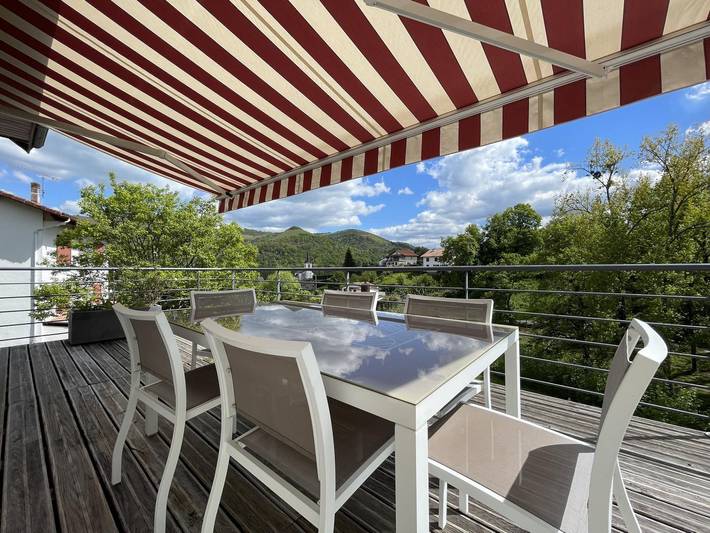 Gîte pour 7 personnes, avec Terrasse et Jardin