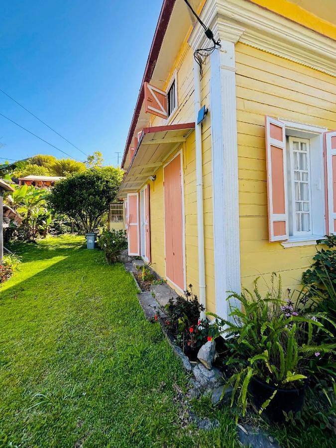 Gîte pour 2 personnes, avec terrasse et jardin à Hell-Bourg - 4