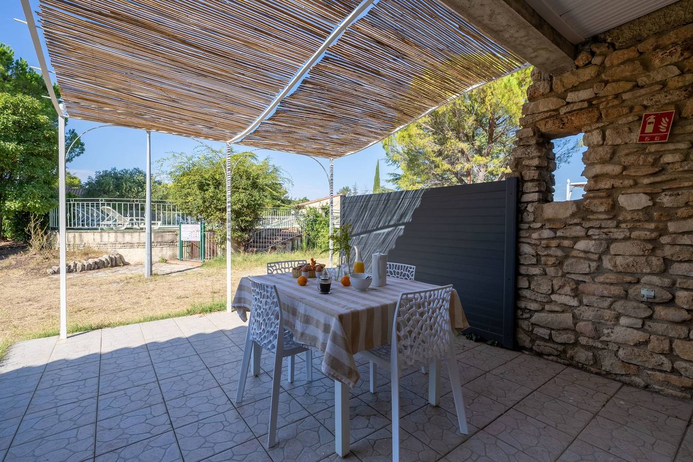Cottage with Ac and terrace n°10 in La Roque-sur-Pernes, Vaucluse