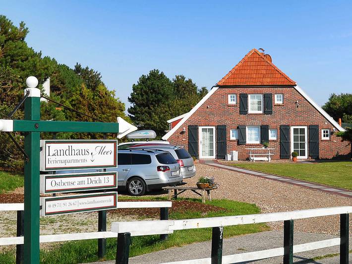 Ganze Ferienwohnung, Landhaus Meer - Apartment Blütenzauber in Ostbense, Neuharlingersiel