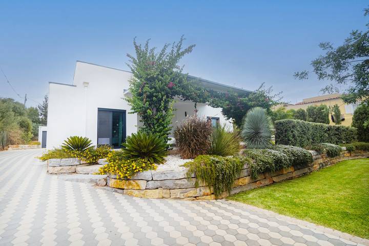 Villa para 8 pessoas, com jardim e terraço em Moncarapacho