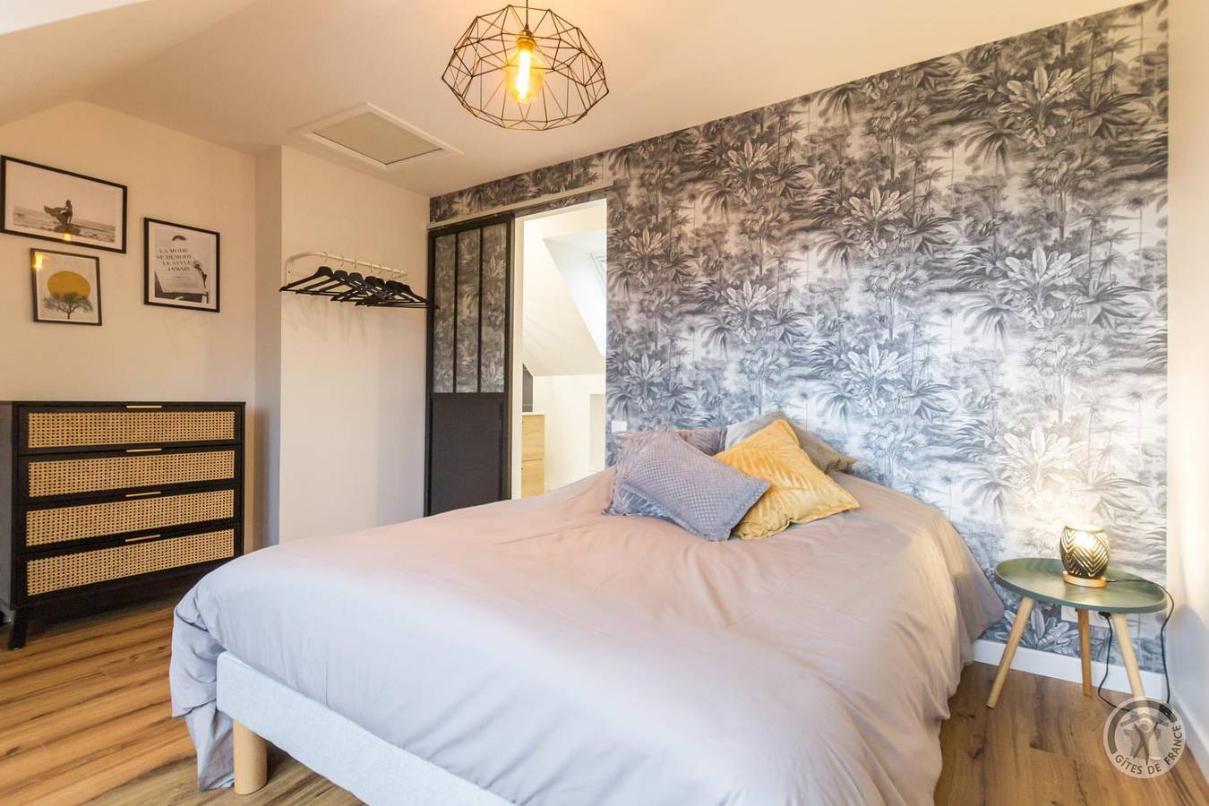 Les Cigognes Noires in Dragey-Ronthon, Baie du Mont-Saint-Michel