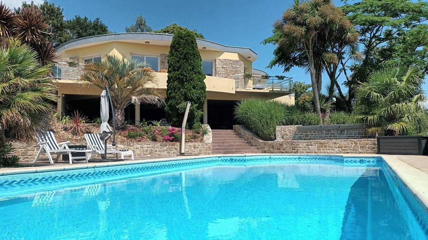 Bed and breakfast para 6 pessoas, com Terraço e Jardim e ainda Piscina em França