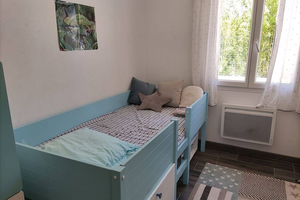 House with swimming pool in quiet countryside close to beaches in Solliès-Ville, Region de Toulon