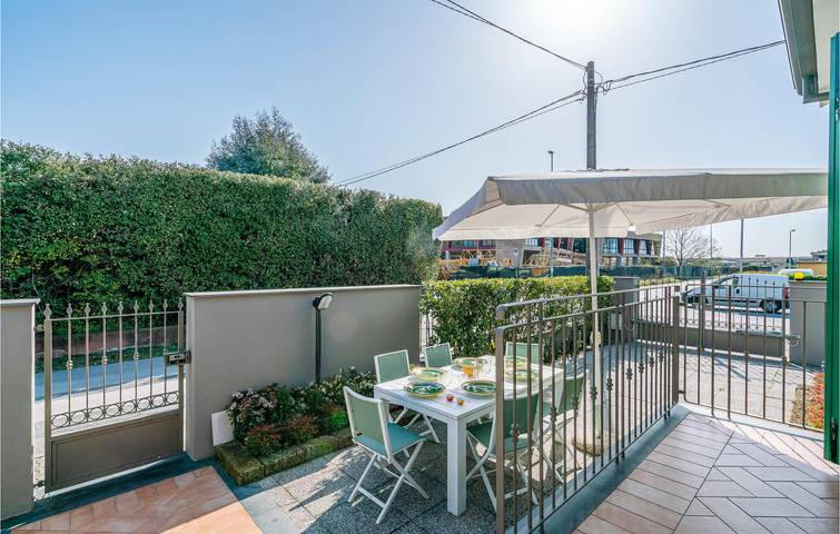 Location de vacances pour 7 personnes, avec terrasse et jardin à Viareggio - 4