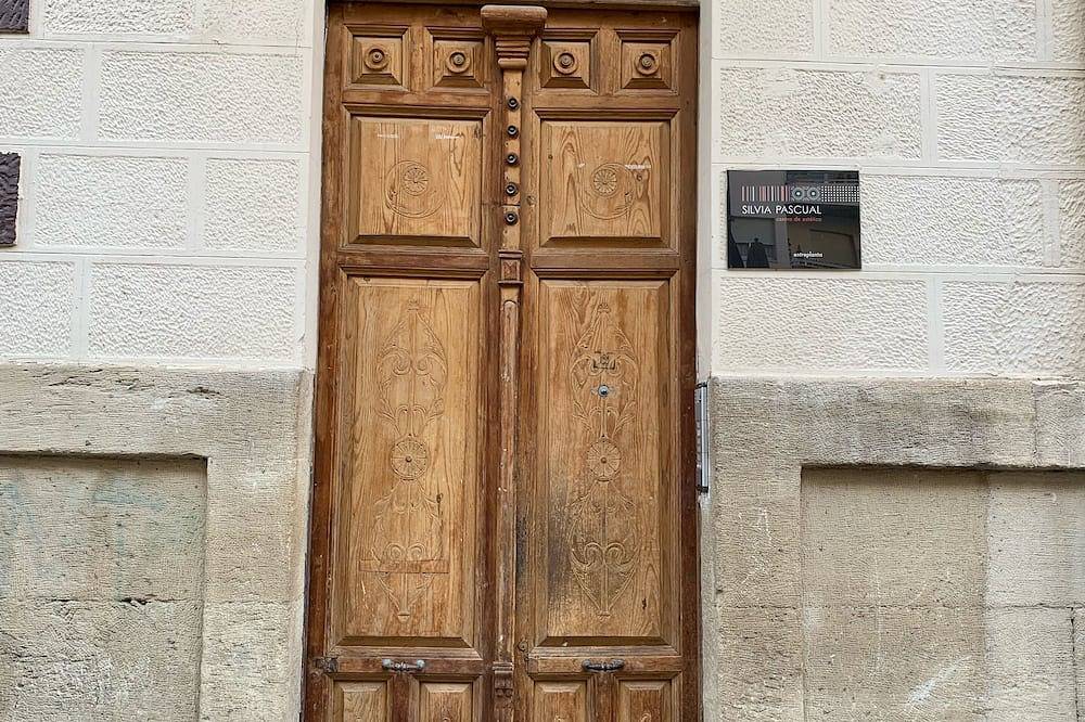 Entire apartment, Rioja Breton Coqueto in Logroño, La Rioja Province
